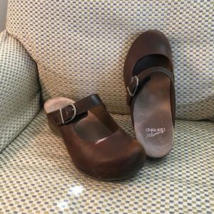 Dansko Women’s clogs